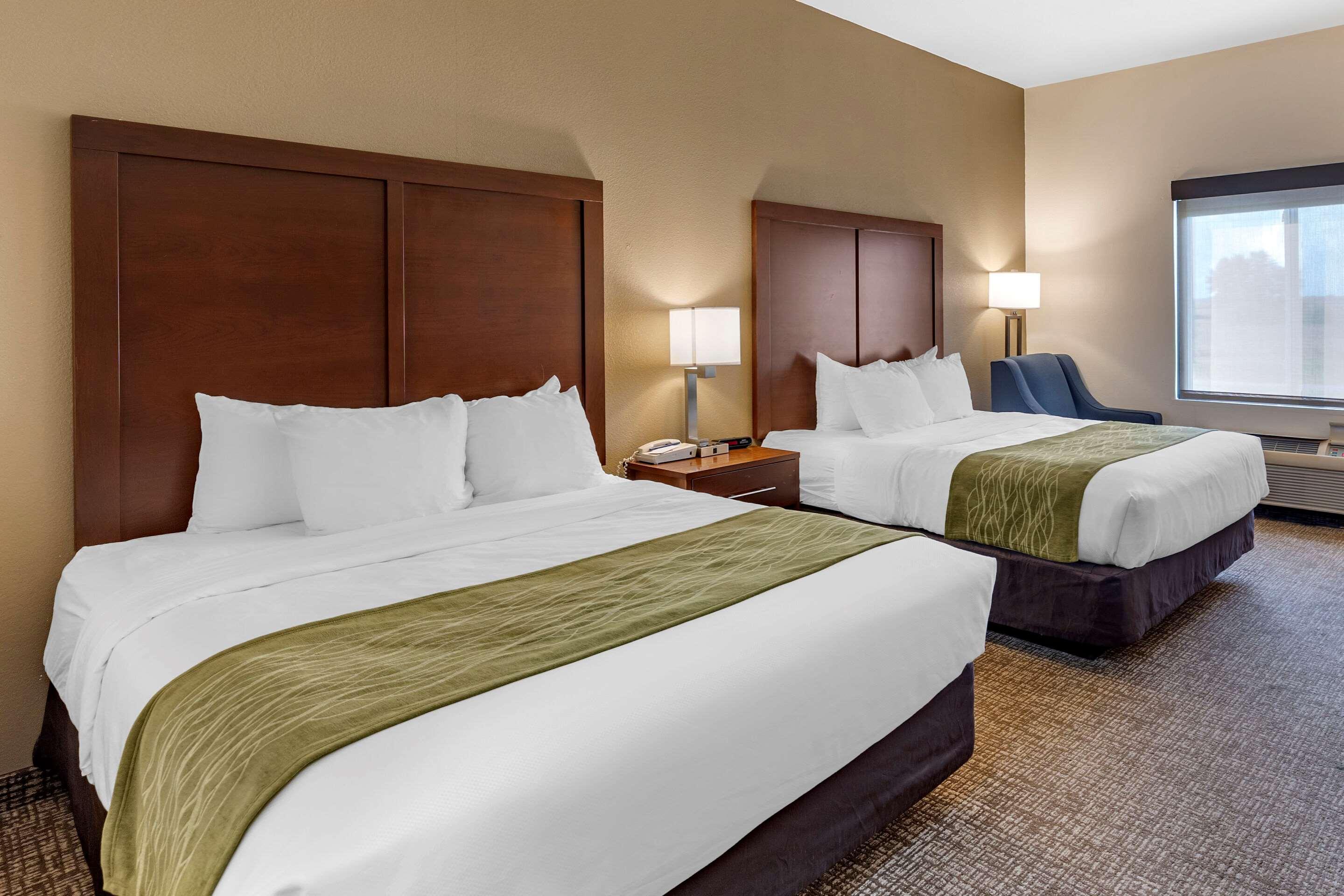 Comfort Inn & Suites Greenville I-70 Esterno foto