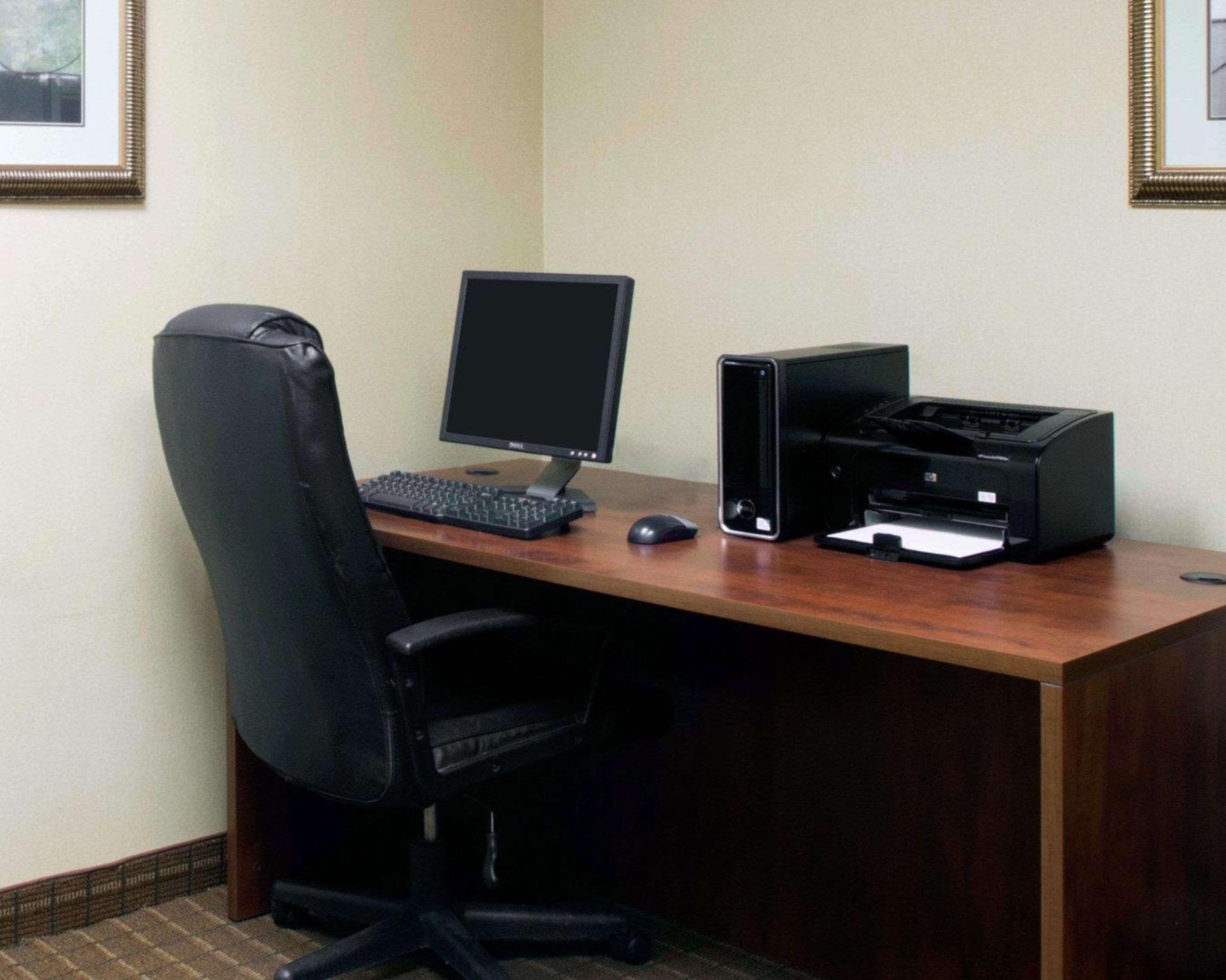 Comfort Inn & Suites Greenville I-70 Esterno foto