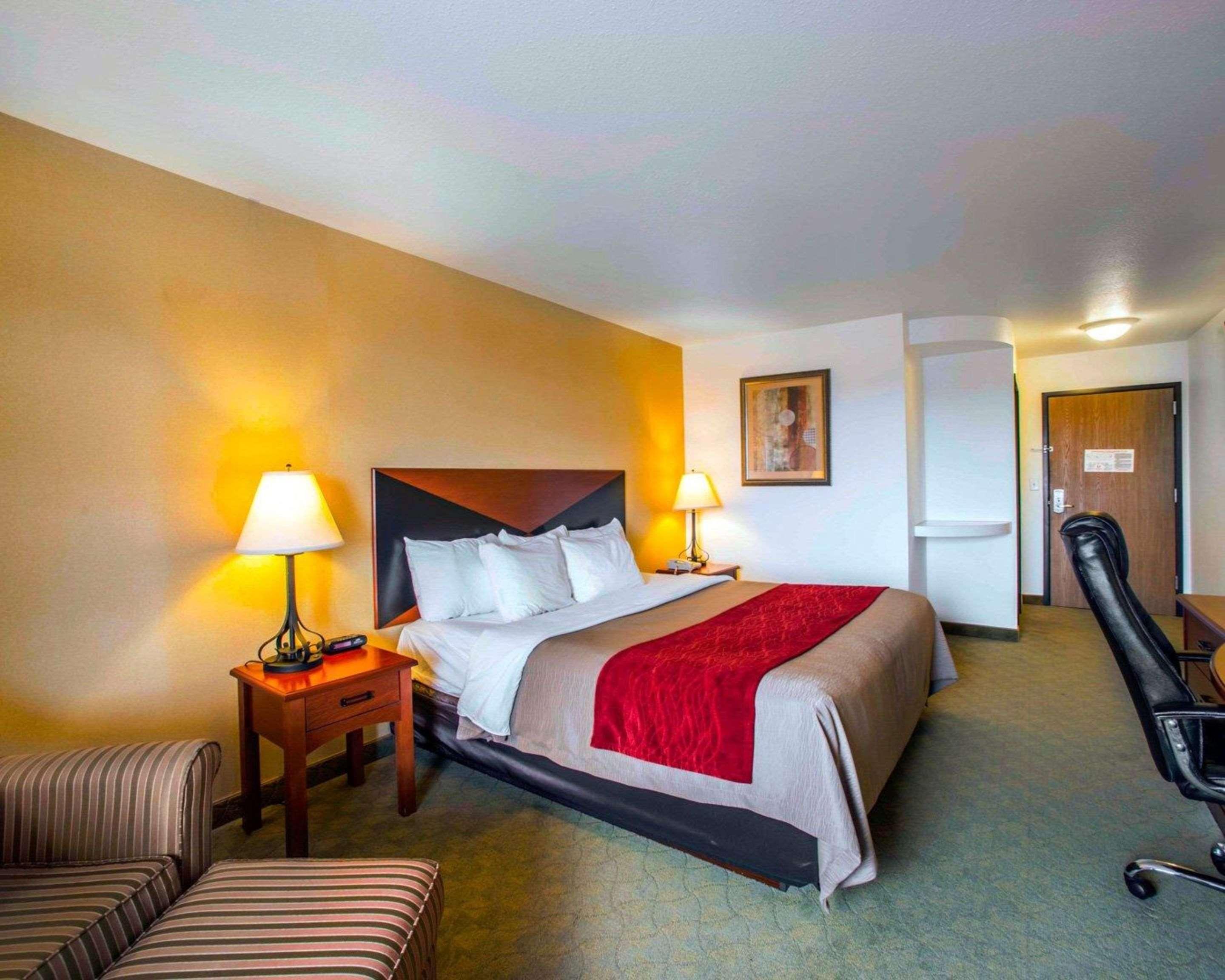 Comfort Inn & Suites Greenville I-70 Esterno foto