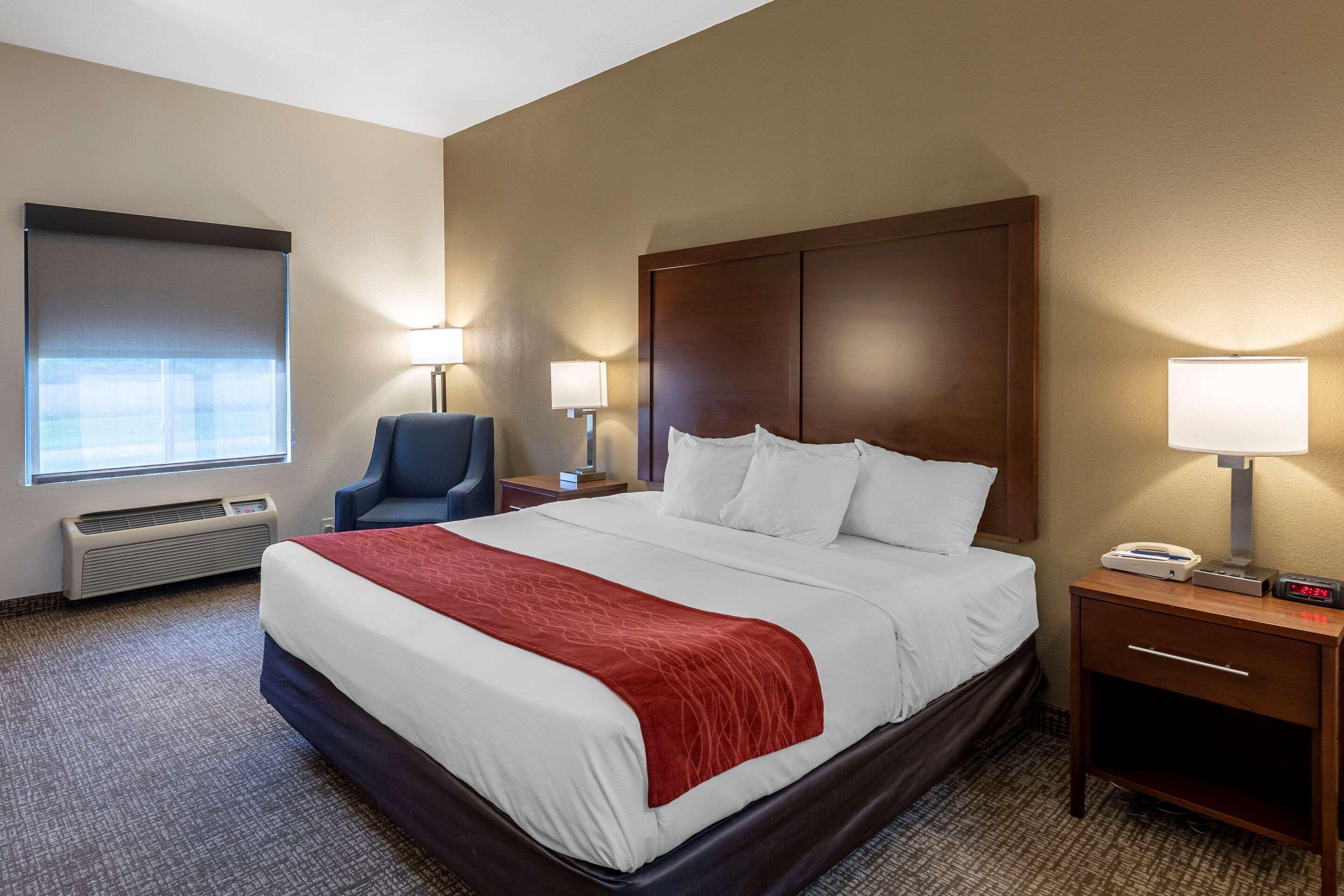 Comfort Inn & Suites Greenville I-70 Esterno foto