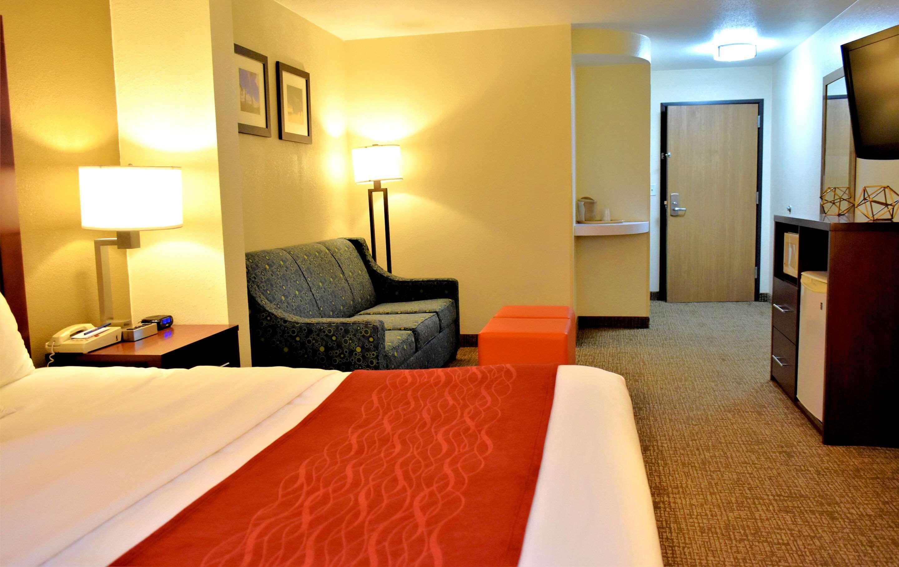 Comfort Inn & Suites Greenville I-70 Esterno foto