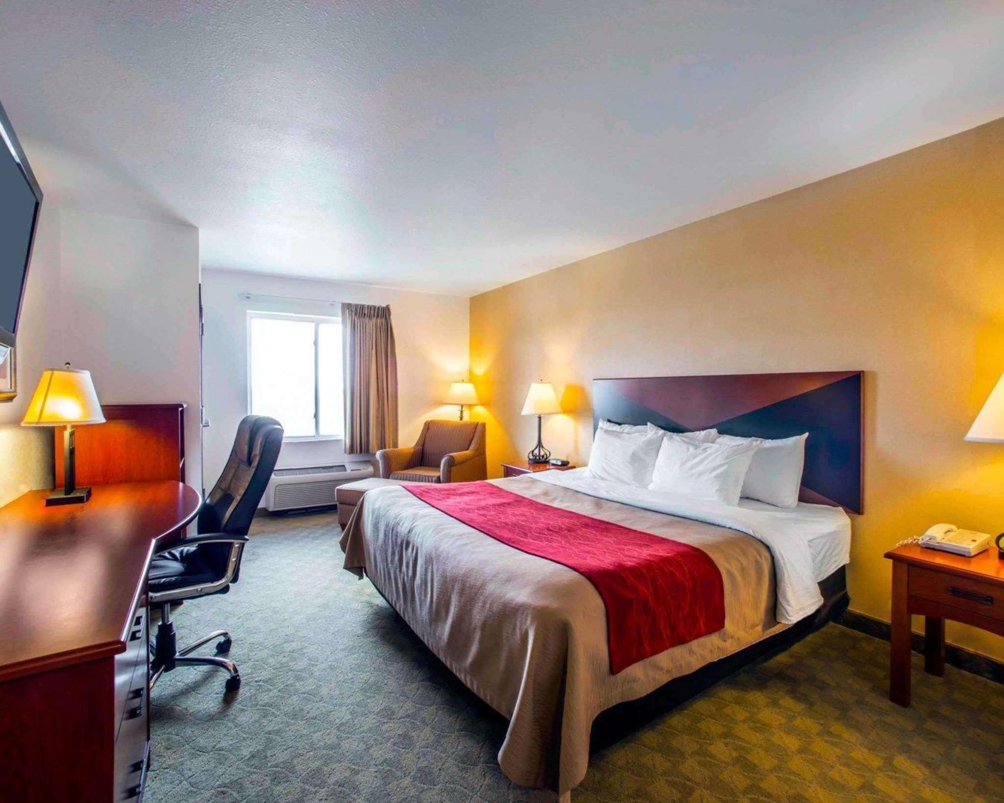 Comfort Inn & Suites Greenville I-70 Esterno foto