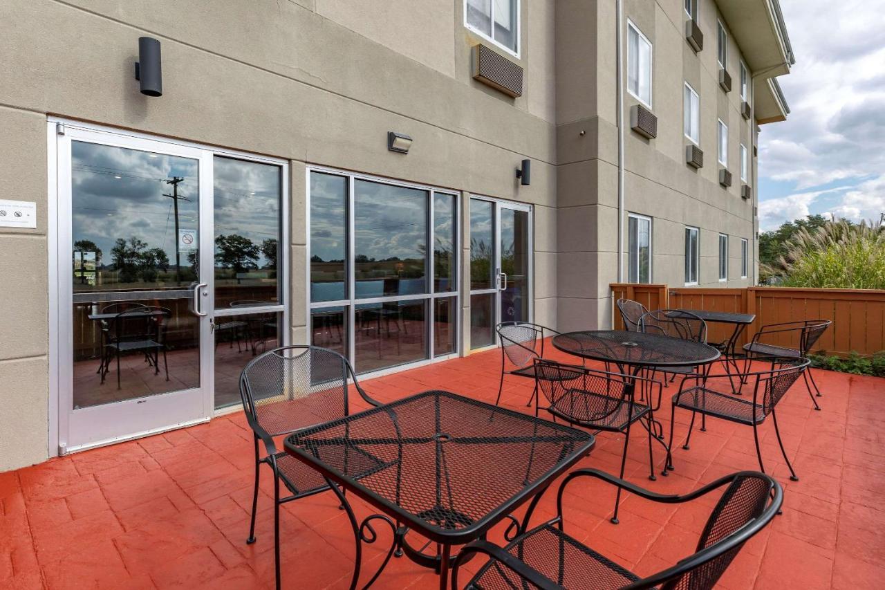 Comfort Inn & Suites Greenville I-70 Esterno foto